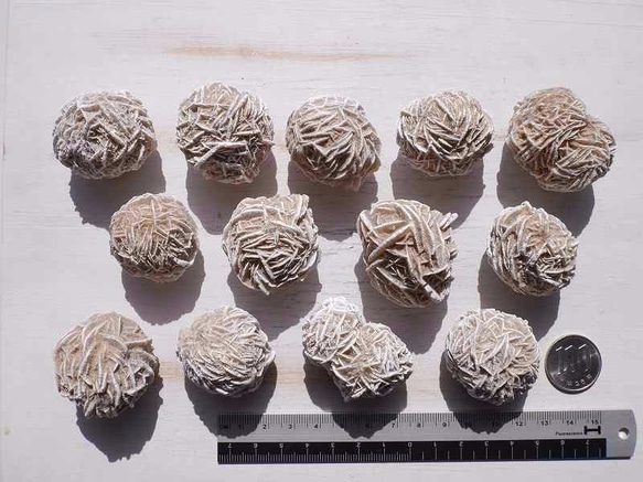 天然石デザートローズ砂漠の薔薇(石膏/メキシコ産) 約3cm〜4cm単品ジプサムローズ[dro-170224-01] 10枚目の画像