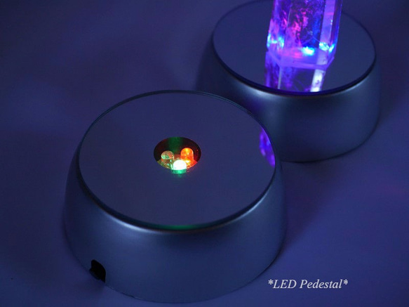 再入荷☆LEDグラデーションライティング台座ミラー付き台座面直径約7cm高さ約3.3cm[ledp-170712-01] 1枚目の画像