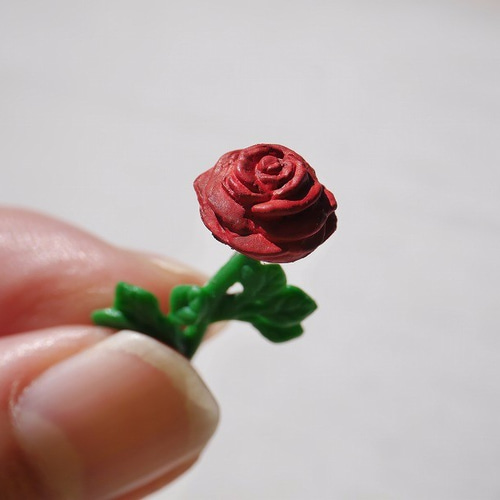 赤いバラ」3体セット ミニフィギュア☆サファリ社グッドラック・ミニ