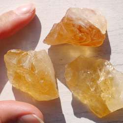 天然石シトリン非加熱(ブラジル産)3個セット 合計約53～54g ラフロック原石結晶黄水晶[cit-180117-01] 4枚目の画像