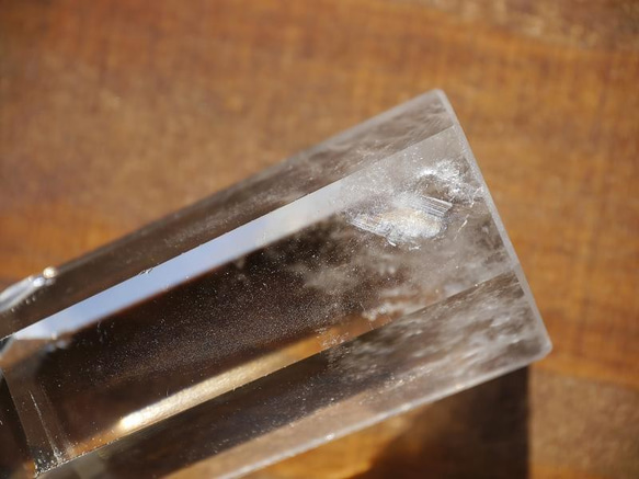 天然石クリスタルクォーツ(ブラジル産)研磨水晶ポイント 約53mm 約32g 1点もの[qpo-180219-04] 7枚目の画像