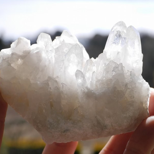 SALE☆針状水晶クラスター(四川産)約226.7g 高さ約54mm 浄化アイテム