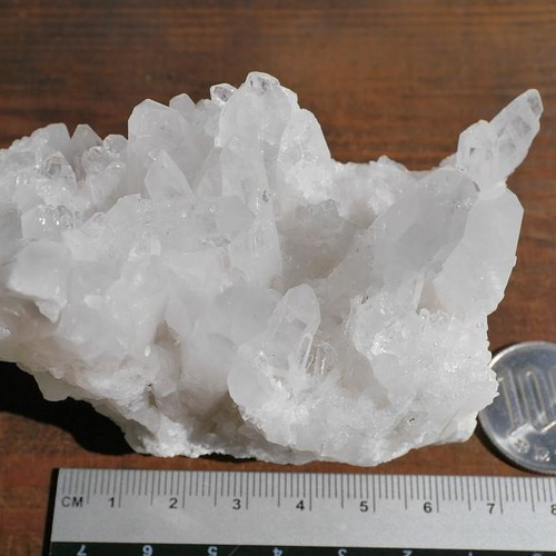 SALE☆針状水晶クラスター(四川産)約226.7g 高さ約54mm 浄化アイテム