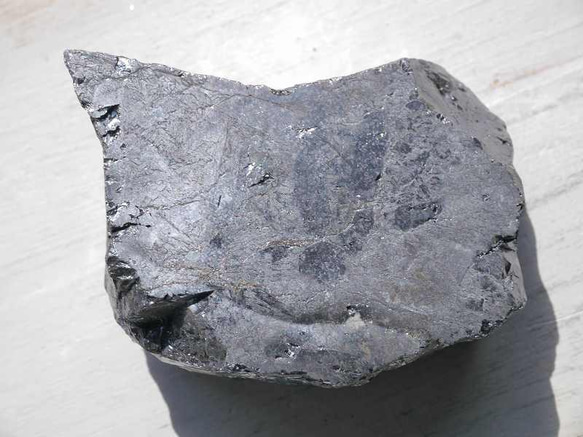 高純度テラヘルツ鉱石ラフカット大きい原石タンブル 約66g 約56mm [ter-180319-03] 4枚目の画像