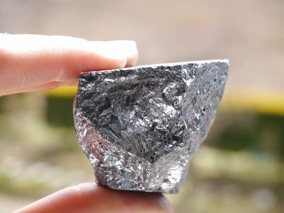 高純度テラヘルツ鉱石ラフカット大きい原石タンブル 約78g 約47mm [ter-180319-06] 3枚目の画像