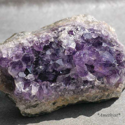 天然石ウルグアイ産アメジストクラスター 約185g約85mm厚み約50mm 紫水晶[uac-180404-07] 1枚目の画像
