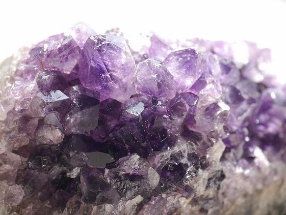天然石ウルグアイ産アメジストクラスター 約185g約85mm厚み約50mm 紫水晶[uac-180404-07] 9枚目の画像