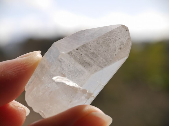 天然石クォーツ(ブラジル産) 3点セット 合計61g 天然水晶ポイント自然結晶原石 透明感[bq-180409-06] 4枚目の画像