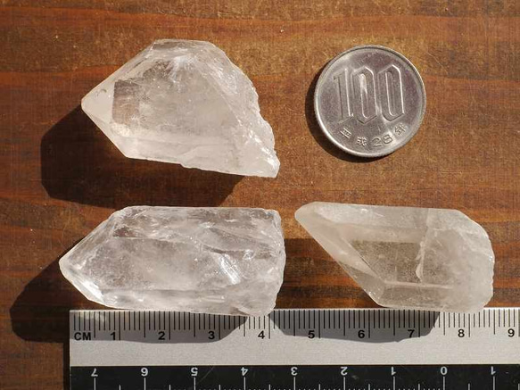 天然石クォーツ(ブラジル産) 3点セット 合計61g 天然水晶ポイント自然結晶原石 透明感[bq-180409-06] 5枚目の画像