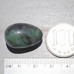 天然石エメラルド(インド産)エッグ 約8g 高約23mm×約16mm 翠緑玉5月誕生石[eg-180627-01] 5枚目の画像