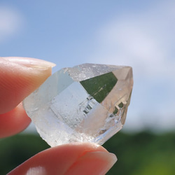 天然石シトリン(ブラジル産)原石結晶ポイント ナチュラルカラー 約8g 約24mm 高透明度[cp-180705-01] 4枚目の画像