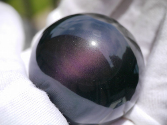 天然石レインボーオブシディアン(メキシコ産)丸玉 直径約44mm 約106g 虹色シラー[rob-180724-02] 8枚目の画像