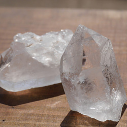 天然石クォーツ(ブラジル産)天然水晶ポイント 2点セット合計約85g 結晶原石 透明感あり[bq-180919-02] 6枚目の画像