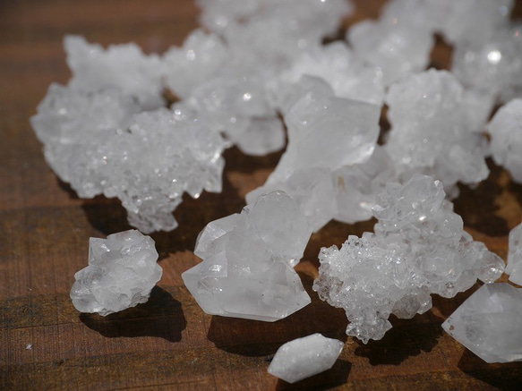 天然石モロッコ産水晶結晶ミニ原石クラスター 約15mm前後 約25～26g 穴なし[mro-180926-01] 3枚目の画像