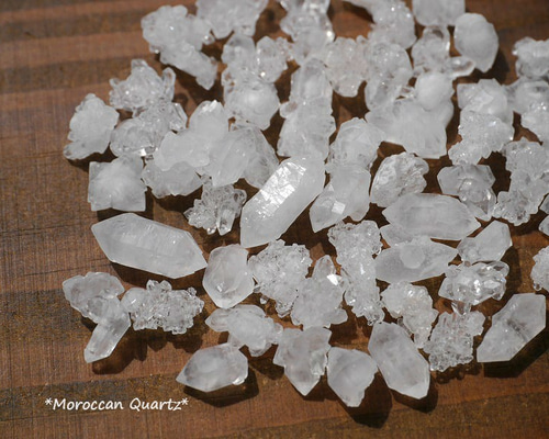 200★数量限定★希少モロッコ産【200g天然クリスタル水晶ミニクラスター】❤️ 200☆数量限定☆希少モロッコ産【200g天然クリスタル水晶ミニ