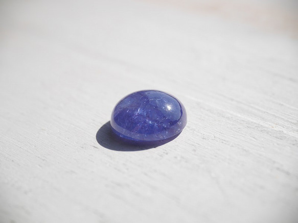 天然石タンザナイト(タンザニア産)カボション約1.4g(約7ct)ルース濃色透明青紫色[lot-181102-10] 2枚目の画像