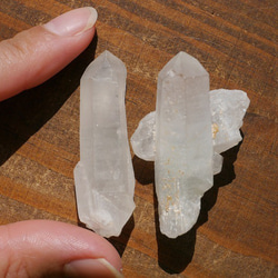 天然石エメラルドグリーンファントムクォーツ2点セット合計約25g(マダガスカル産)原石結晶[gfq-181108-01] 3枚目の画像