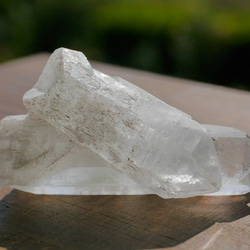 天然石エメラルドグリーンファントムクォーツ 約20g(マダガスカル産)原石結晶ポイント[gfq-181108-02] 6枚目の画像