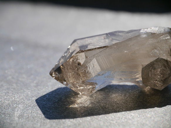 天然石モンブラン水晶 約14.5g(フランス側アルプス山脈産)原石結晶ポイント 希少[mbq-181204-13] 4枚目の画像