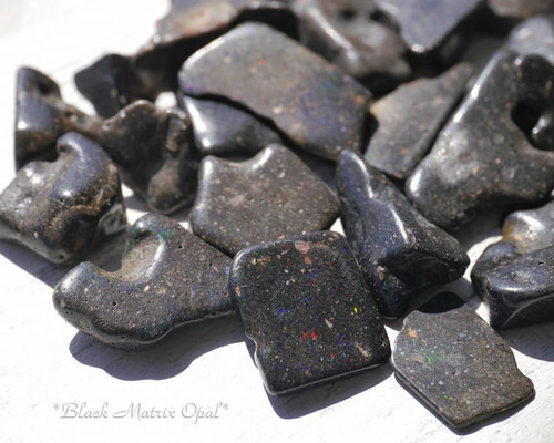 まじかわいい石 津軽錦石（青森県産）銘石 50cmサイズ 碧玉 ジャスパー 飾り石 室内