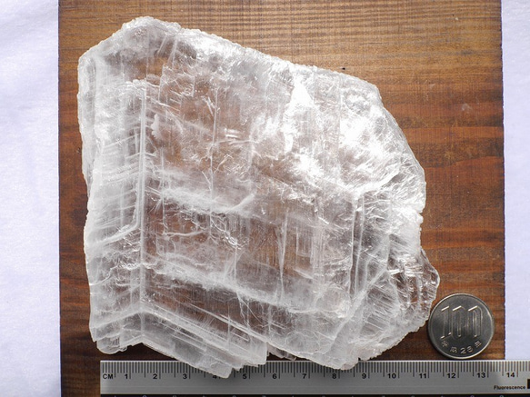 天然石セレナイト(ユタ州産)プレート状特大原石約293g最大幅約105mm 透明感[sel-190503-01] 5枚目の画像
