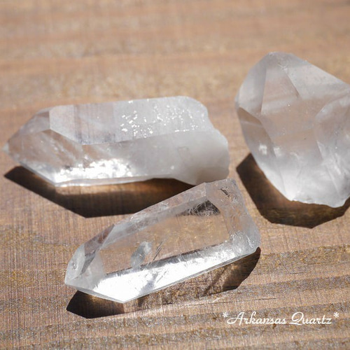 アーカンソー州産 大きなクリアポイント01 アーカンソー州産 大きなクリアポイント01 - メルカリ