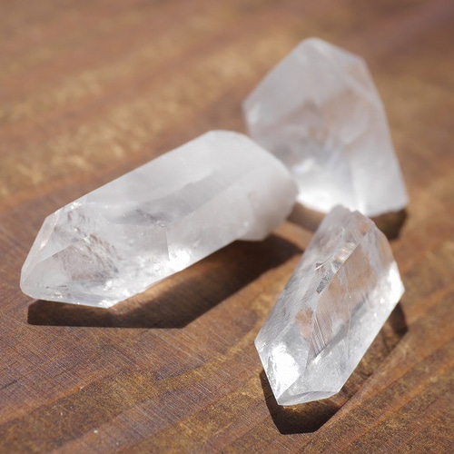 現物☆天然石アーカンソー州産水晶ポイント(アメリカ産)3本セット合計
