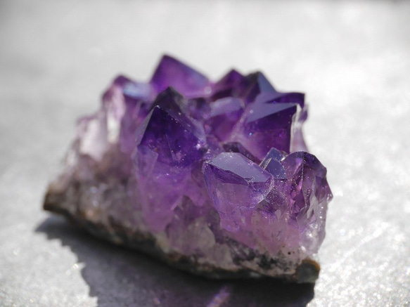 天然石アメジストクラスター(ウルグアイ産)約28.8g約40mm 現物☆濃色透明感紫水晶[uac-190529-01] 9枚目の画像