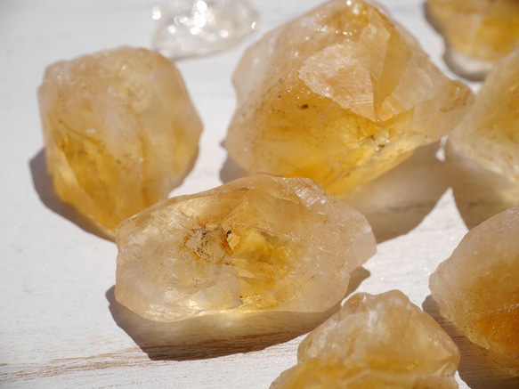 天然石シトリン(ブラジル産)8個セット合計約43.5g☆現物ラフロック原石結晶黄水晶[cit-190615-11] 4枚目の画像