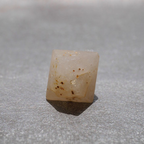 天然石ベータクォーツ(インドネシア産)約3.2g 高温水晶12面体水晶双六