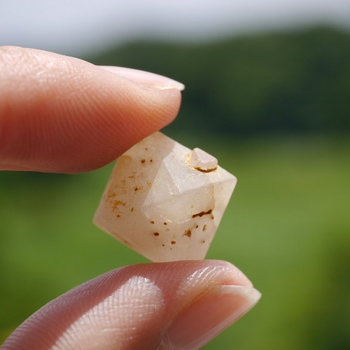 天然石ベータクォーツ(インドネシア産)約3.2g 高温水晶12面体水晶双六