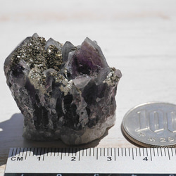 天然石ブルガリア産 パイライト共生ブラックアメジストクラスター 約33.4g 紫水晶[bapc-190824-02] 5枚目の画像