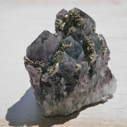 天然石ブルガリア産 パイライト共生ブラックアメジストクラスター 約33.4g 紫水晶[bapc-190824-02] 7枚目の画像