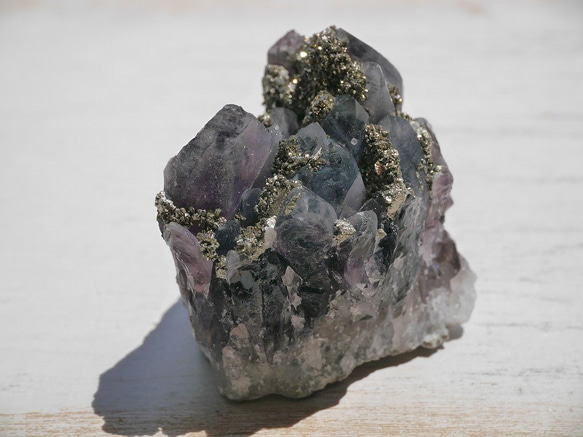 天然石ブルガリア産 パイライト共生ブラックアメジストクラスター 約33.4g 紫水晶[bapc-190824-02] 7枚目の画像