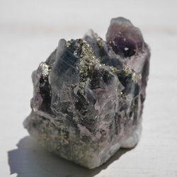 天然石ブルガリア産 パイライト共生ブラックアメジストクラスター 約33.4g 紫水晶[bapc-190824-02] 8枚目の画像