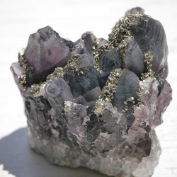 天然石ブルガリア産 パイライト共生ブラックアメジストクラスター 約33.4g 紫水晶[bapc-190824-02] 10枚目の画像