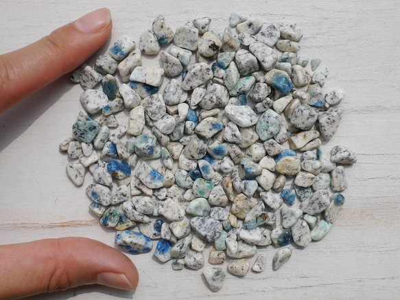 天然石アズライトイングラナイト(ヒマラヤK2産)さざれ石約50g約3mm～10mm穴なし[sa-190904-02] 8枚目の画像