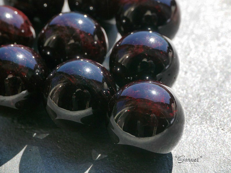 １点再入荷　レア　高品質　グリーンガーネット　スフィア　天然石 天然ミントガーネット（グリーン グロッシュラー・ガーネット