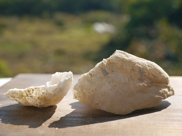 天然石ミニジオード(モロッコ産)約67×44×31mm約56g 手のひらサイズ晶洞1ぺア[geo-191112-06] 4枚目の画像