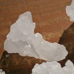 天然石モロッコ産水晶ミニ原石結晶 大きめ3個セット 合計約28～31g詰合せ 穴なし[mro-191203-03] 7枚目の画像