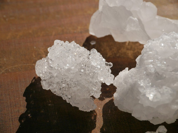 天然石モロッコ産水晶ミニ原石結晶 大きめ3個セット 合計約28～31g詰合せ 穴なし[mro-191203-03] 8枚目の画像