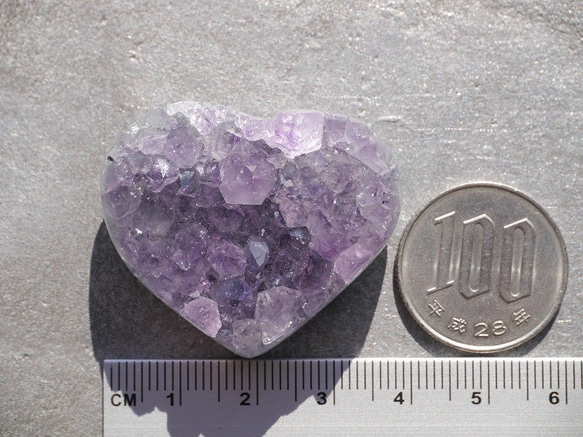天然石アメジスト(ブラジル産)ハート型クラスター 約24g 約38×32×17mm 紫水晶[amh-191210-04] 3枚目の画像