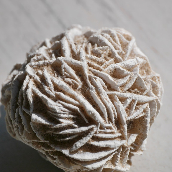 現物☆天然石ジプサムローズ(メキシコ産)約37g約40mmデザートローズ  砂漠の薔薇[gyr-200130-05] 6枚目の画像