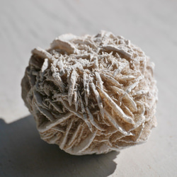 現物☆天然石ジプサムローズ(メキシコ産)約37g約40mmデザートローズ  砂漠の薔薇[gyr-200130-05] 7枚目の画像