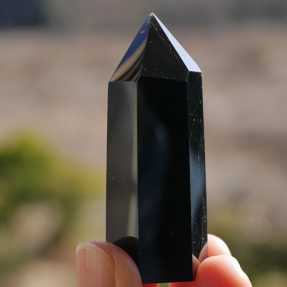 選べる♪天然石モリオン(チベット産)約30～38g高約48～57mm 研磨ポイント六角柱[mp-200305-02] 8枚目の画像