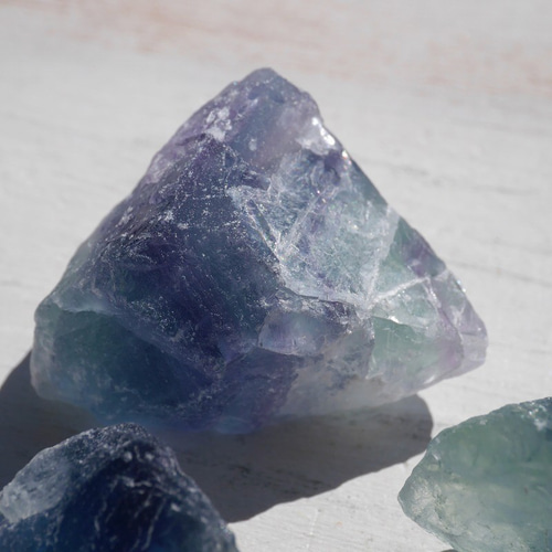 フローライト 青色 紫色 手のひらサイズ フローライト 青色 紫色 手のひらサイズ ブルーフローライト 原石