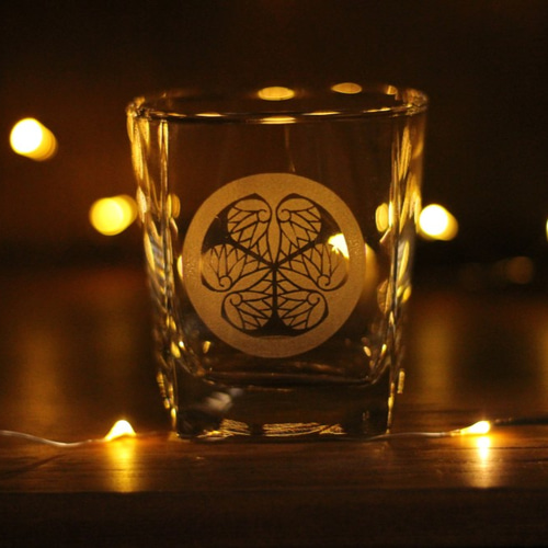 三葉葵紋入りお櫃 三葉葵紋入りお櫃 f89a3f242864e7f609917a391b3702