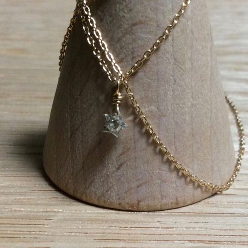 お星様ダイヤのひと粒ネックレス 0.130ct K18 ネックレス・ペンダント 