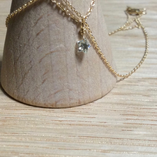 お星様ダイヤのひと粒ネックレス 0.130ct K18 ネックレス・ペンダント 