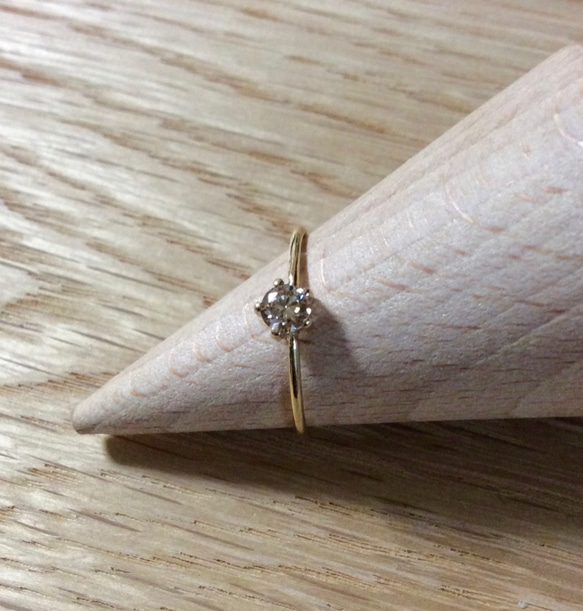 ちょっと大きめ　一粒シャンパンダイヤのお星様リング　0.199ct K10 yellow gold 1枚目の画像